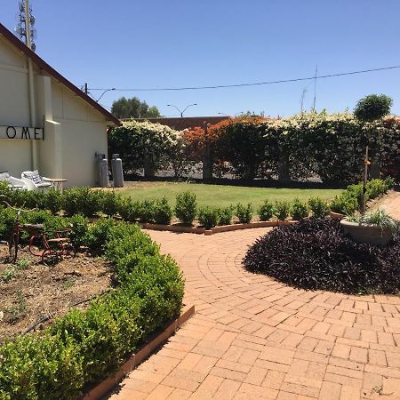 Club Boutique Hotel Cunnamulla Exteriér fotografie